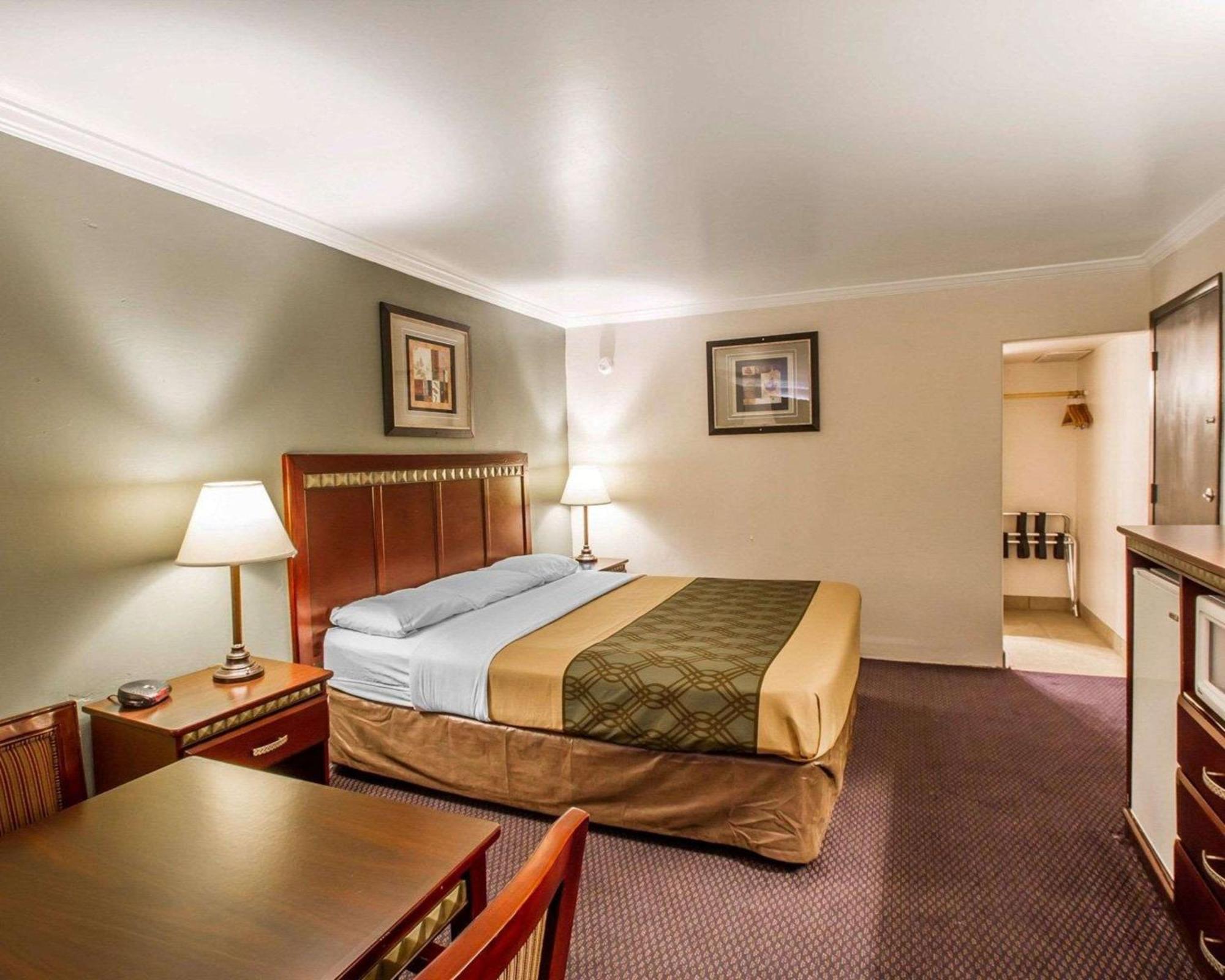 Rodeway Inn Прескот Екстериор снимка